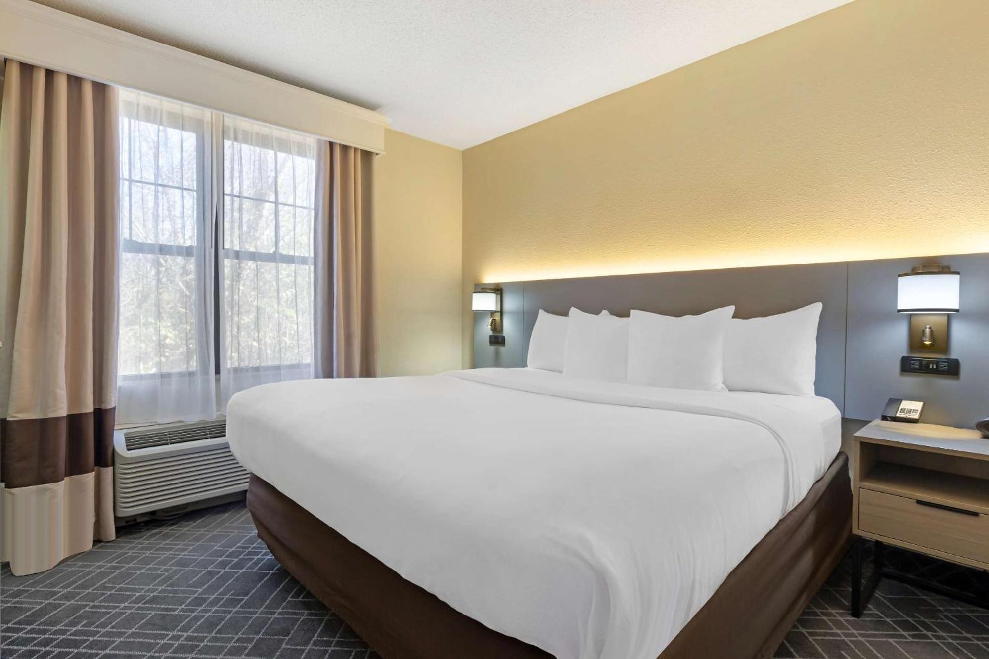 Comfort Suites Hanes Mall Winston-Salem Eksteriør bilde