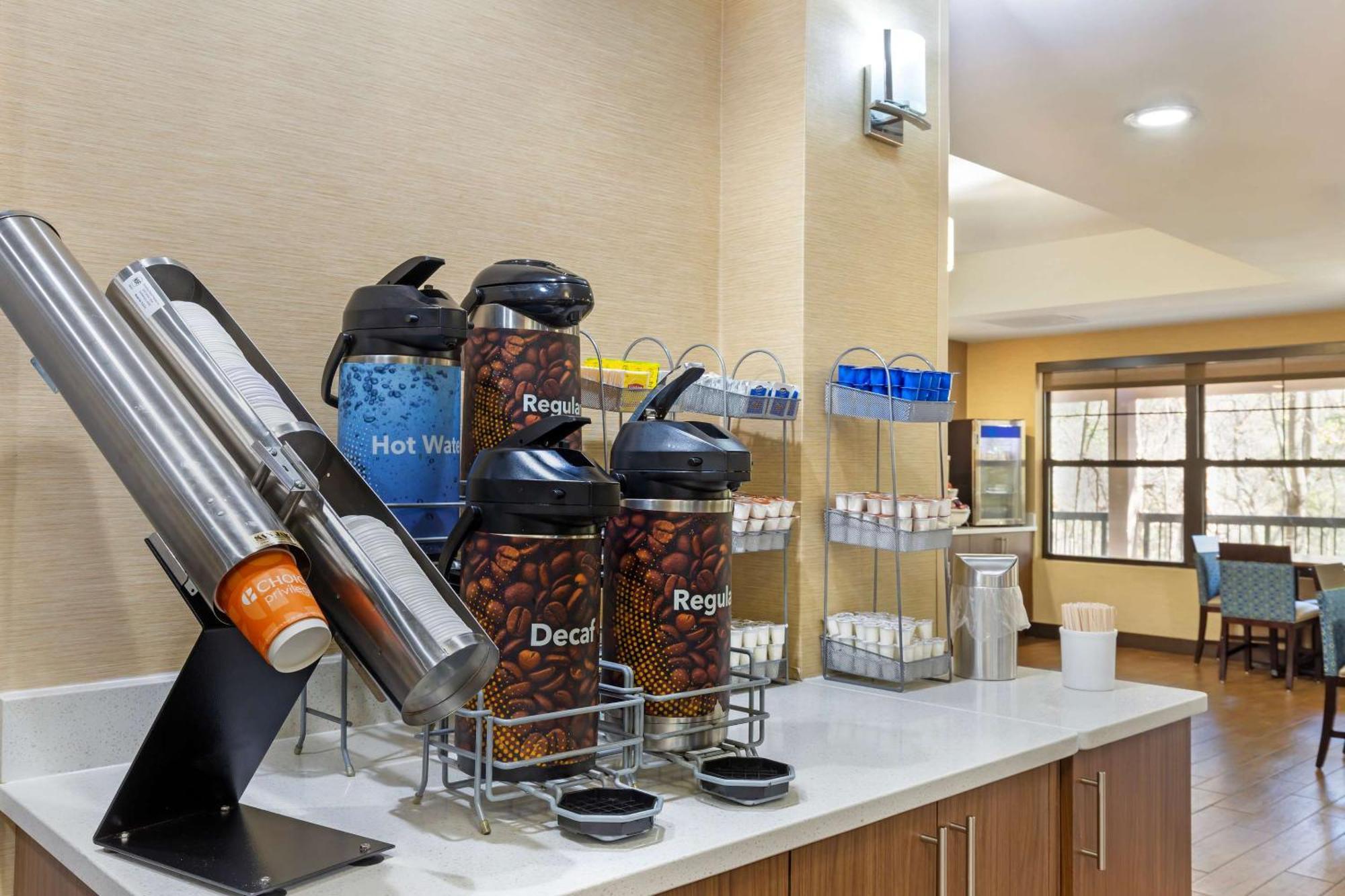Comfort Suites Hanes Mall Winston-Salem Eksteriør bilde