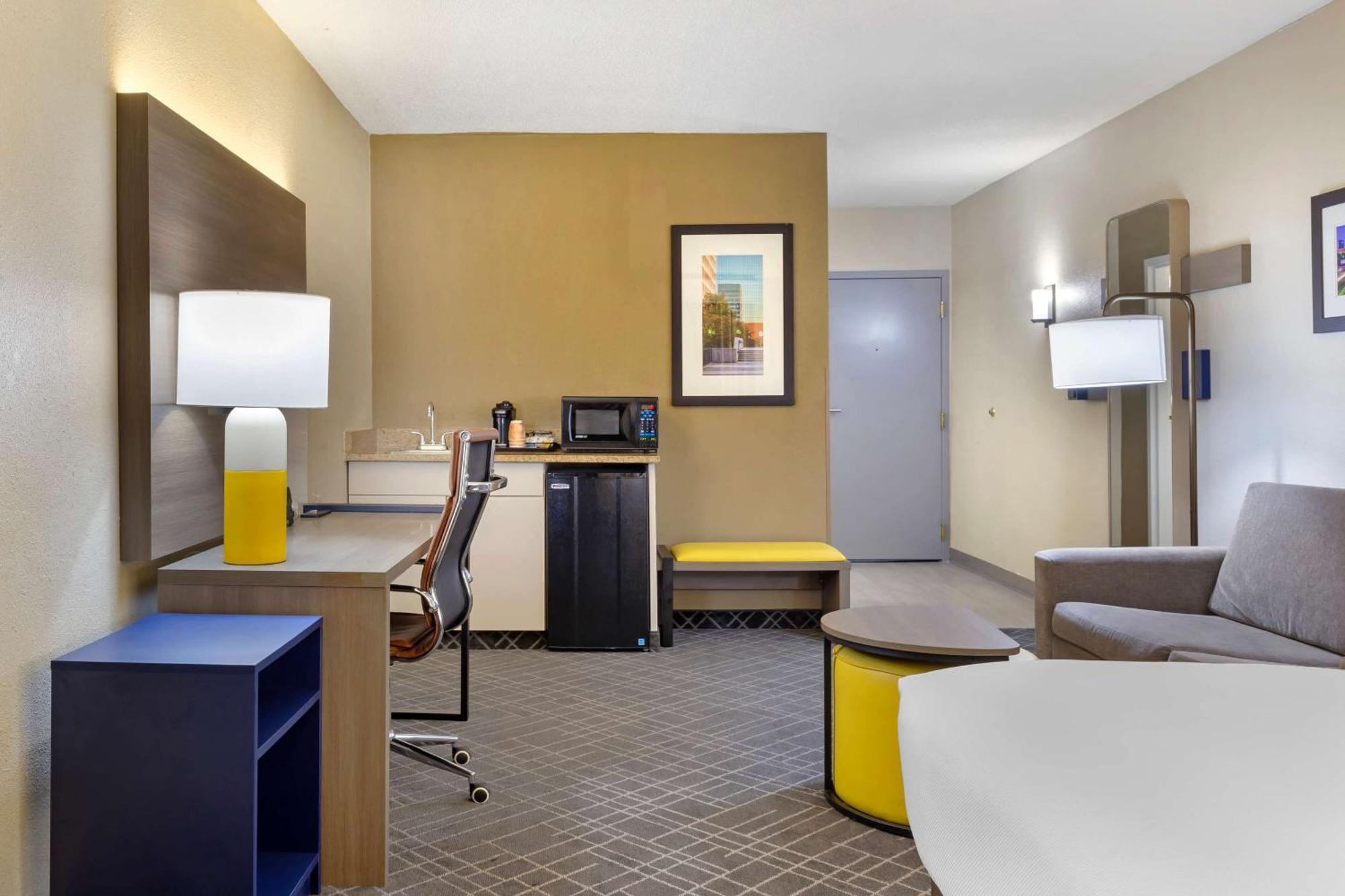 Comfort Suites Hanes Mall Winston-Salem Eksteriør bilde